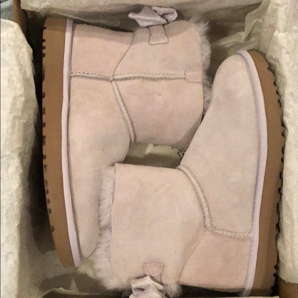 Brand new UGG W Mini Bailey Bow II Velvet Ribbon